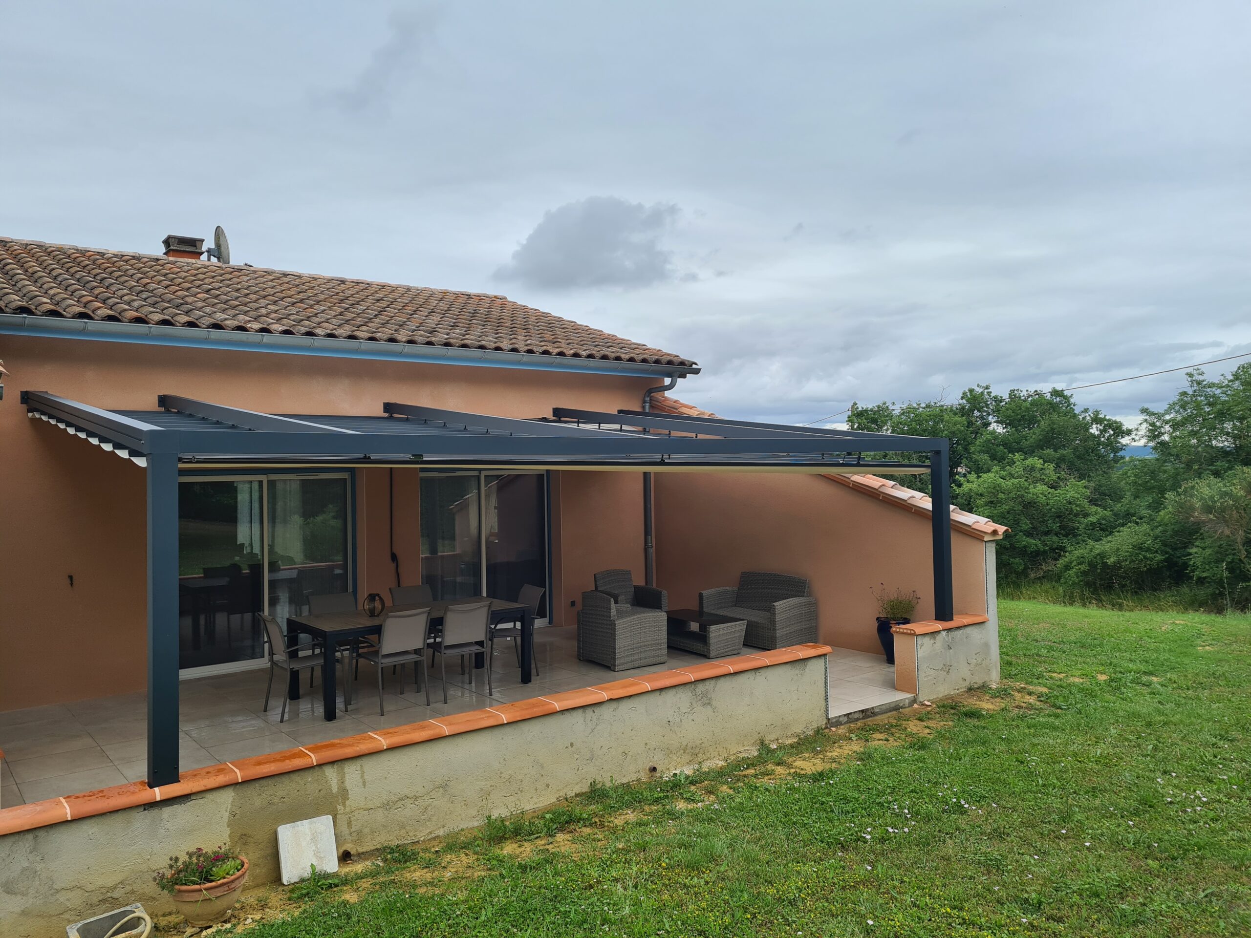 Pergola gris anthracite